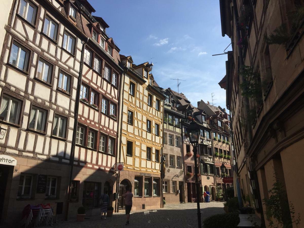 Messeapartment An Der Altstadtmauer Nürnberg Exteriör bild